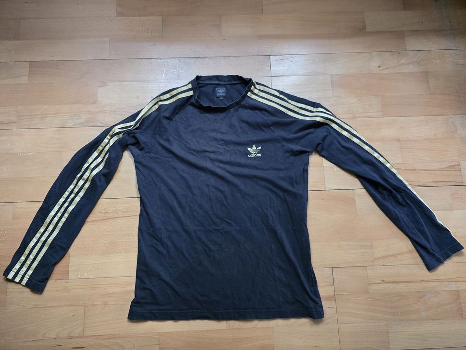 Czarna bluza adidas