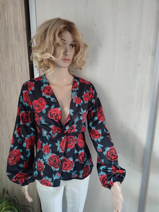 Bluzka damska grafitowa, czerwone róże, firmy Chic me, roz M