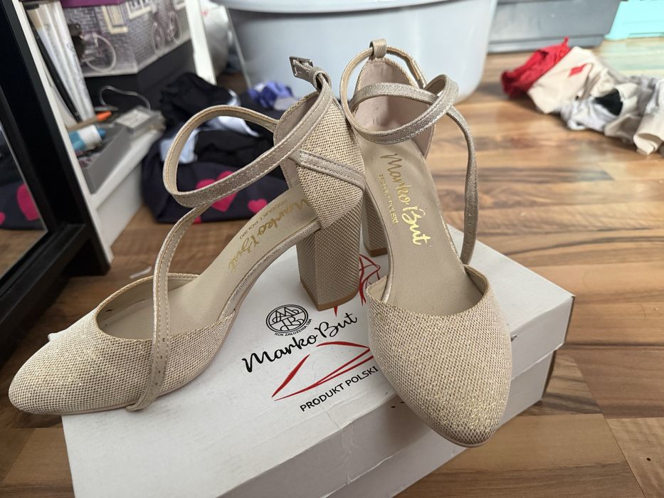 Sprzedam buty rozm.37