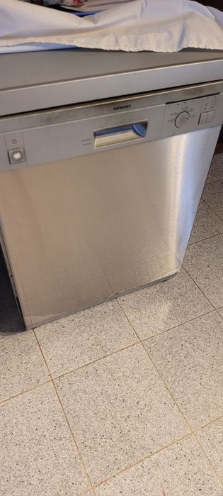 Máquina loiça Siemens inox usada