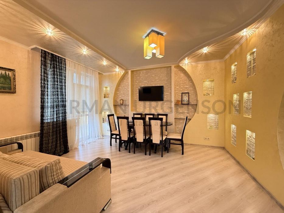 Продаж 5к квартири 122 кв. м /  вул. Богомольця, ЖК Сакура