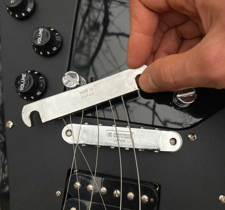 Flying v 2000s Japan - burny tokai esp ltd prs gibson les paul greco