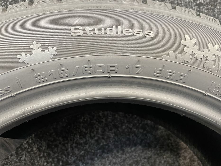 Kumho 215/60R17 I Zen KW31