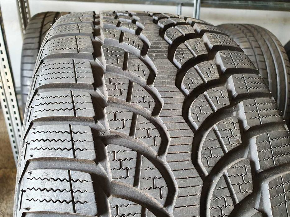 1x Opona zimowa 245/45/19 BRIDGESTONE Blizzak LM-32  102V 8mm!