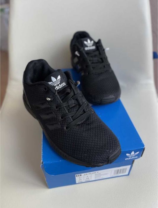 Adidas оригінал кросовки 33 розмір