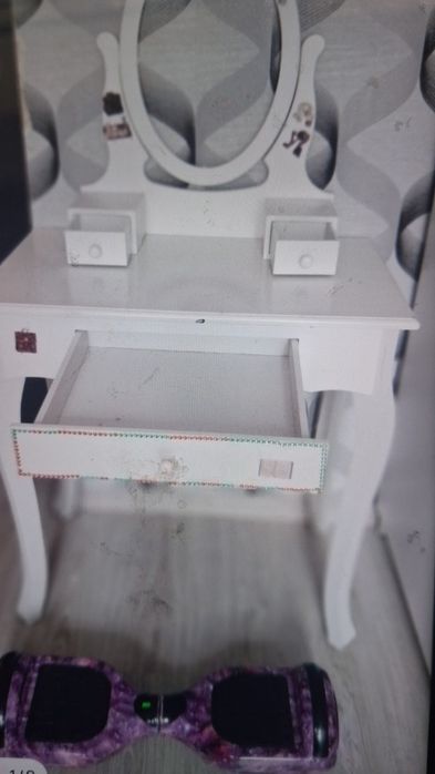 Sprzedam toaletkę  I deskorolkę elektryczną