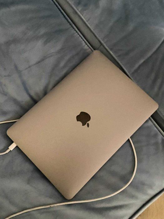 Mackbook air m1 używany okazja