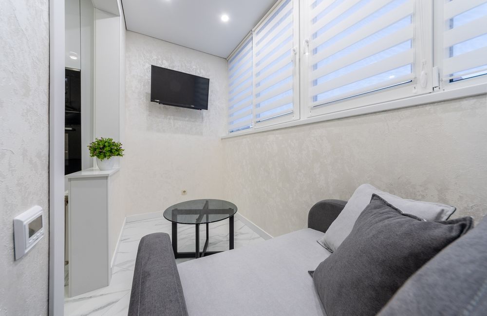 Русової 7a, Осокорки, Позняки, подобово