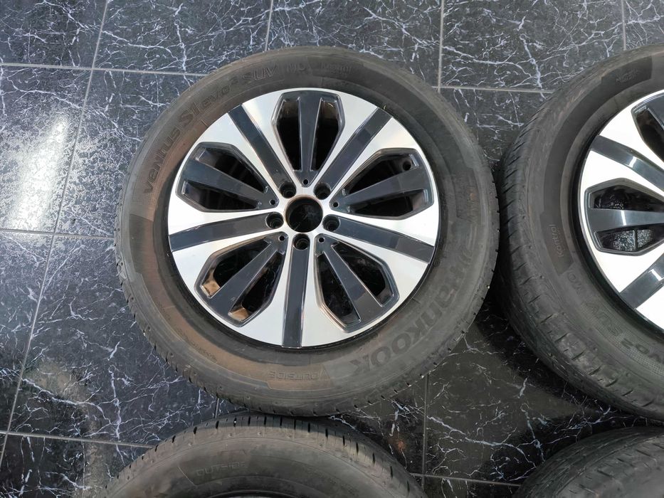 Jantes 18" Mercedes-Benz com pneus