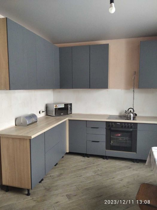 Кухні під замовлення, Шафи-купе, Гардеробні.