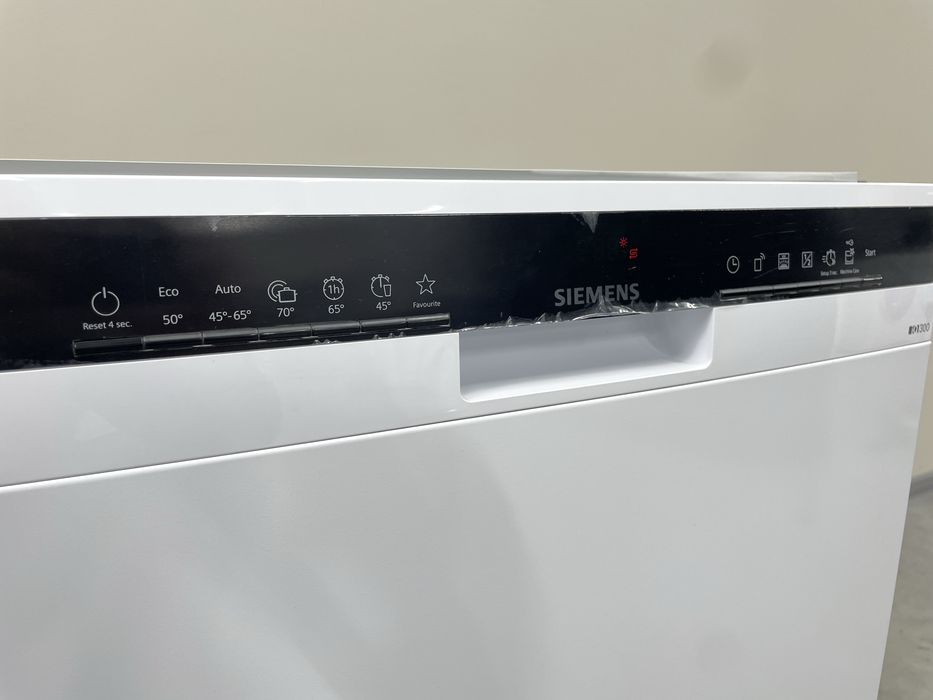 НОВА Посудомийна машина Siemens SN43HW32US/40 iQ300