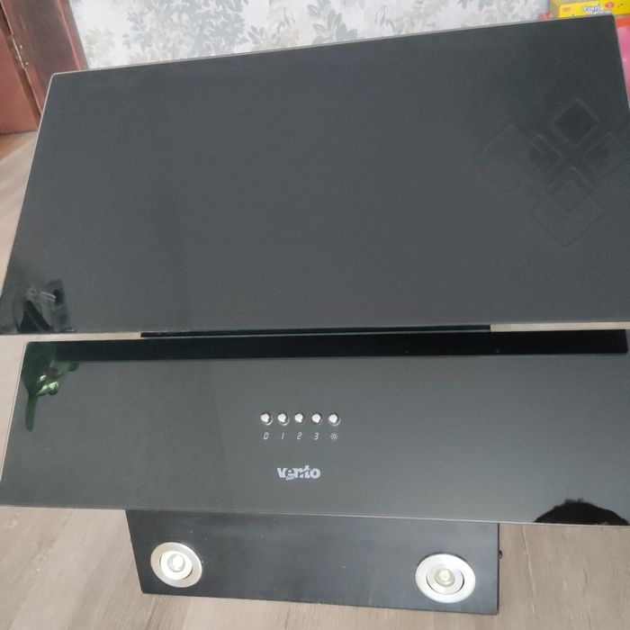 Вытяжка Venetolux romania 60bk(750)pb