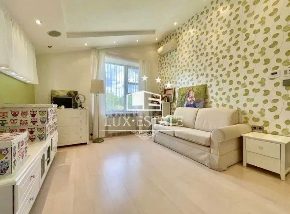Оренда будинку 550м²   ділянка 25 соток  у КМ Старі Безрадичі