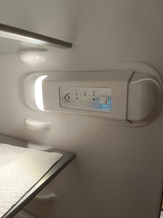 Sprzedam lodówkę sprawną w dobrym stanie technicznym