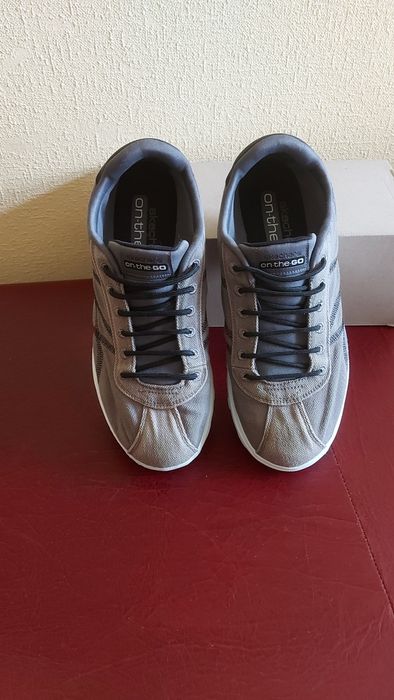 Кроссовки серого цвета 25,5 см Skechers