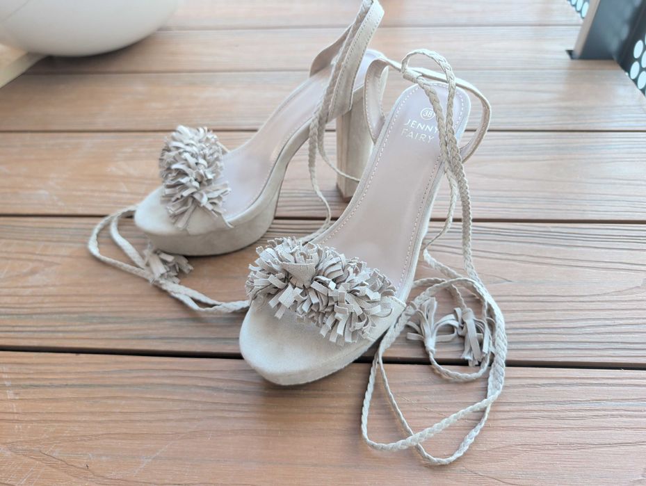 Buty na obcasie Jenny Fairy r. 38
