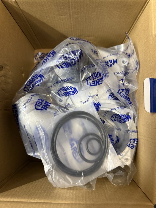 Pompa wody BMW E31 850 Ci / Csi  M70 Nowa …04162