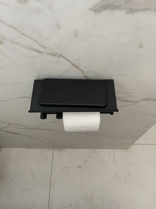 Металеві меблі, полички, тримачі