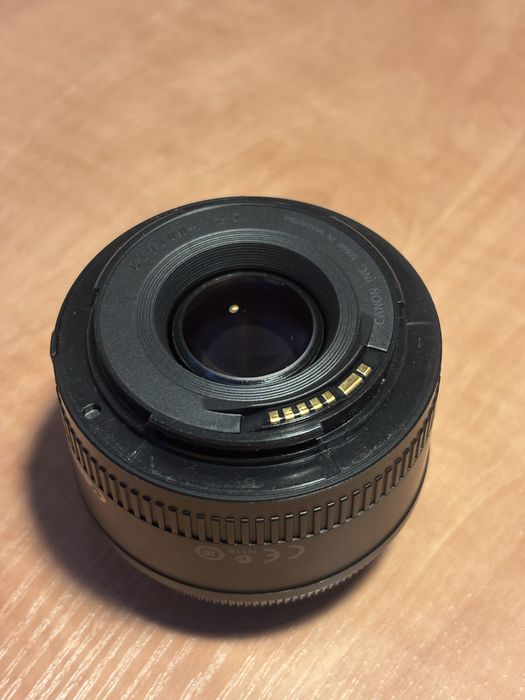Canon 50 mm f 1.8 II