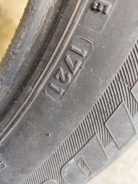 Pneus 225/60r18 Bridgestone Dueler HP Sport 75% piso