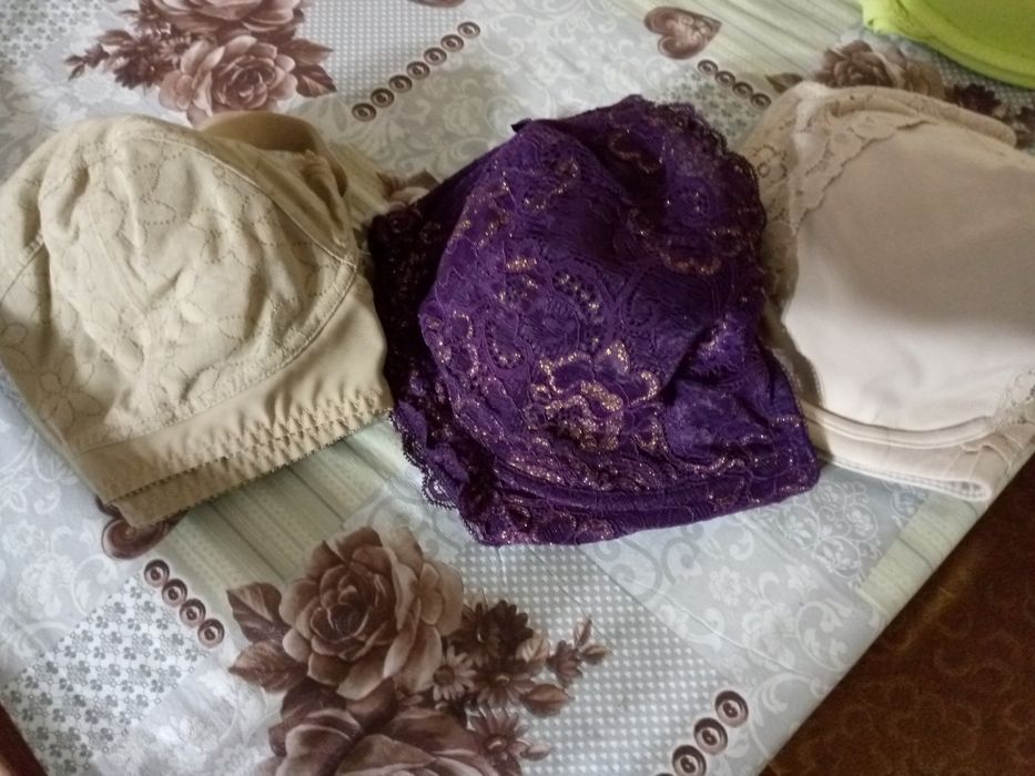 Бюстгалтери 6шт.на 95D