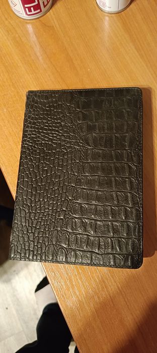 Блокнот в кожаном чехле
