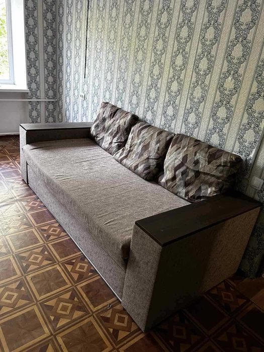 Продаж 1-кімнатної квартири на вул.Варненській біля парку ім.Горького.