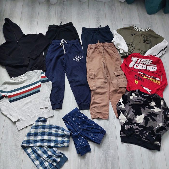 Набір одягу: кофти, штани піжами для хлопчика 134 розмір 8-9