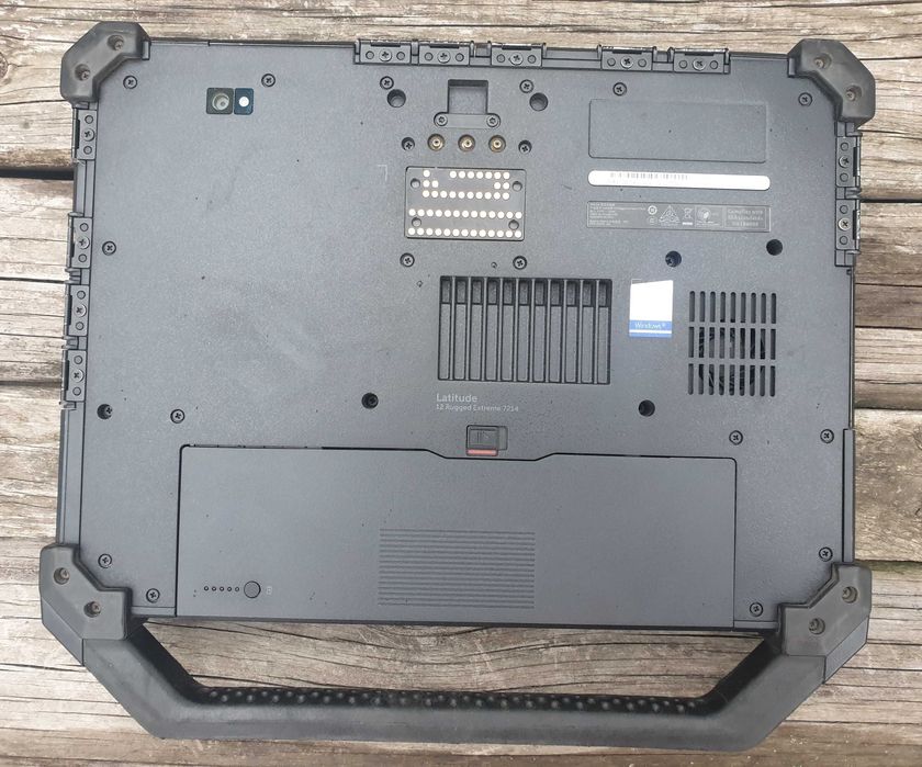 Захищений ноутбук Dell 7214