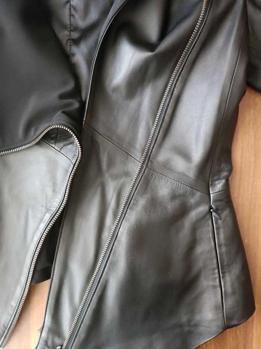 Куртка шкіряна НОВА
