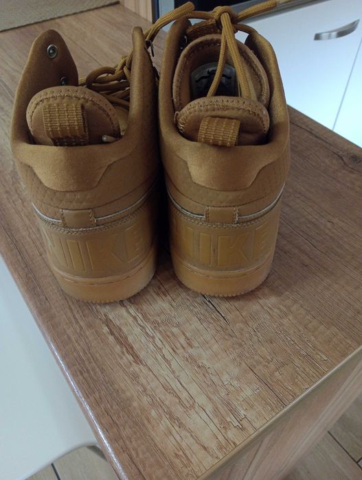 nike court borough low 2 camel
