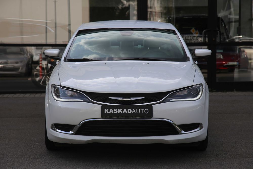 Продам Chrysler 200