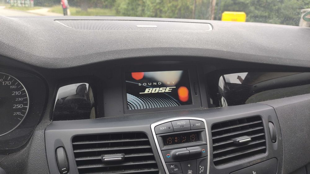 Renault Laguna 3. 2.0.dci 2012 Rok Na Poszczególne Częsci