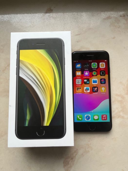 iPhone SE rocznik 2020