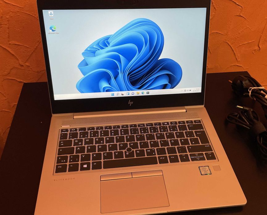 Notebook HP Elite Book 13,3" FHD 8/256GB/ W11Pro / jak nowy /Lid