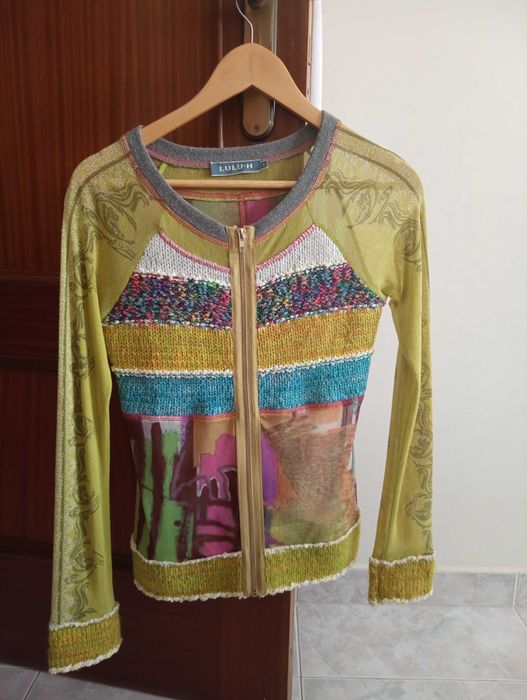 Casaco com duas texturas diferentes