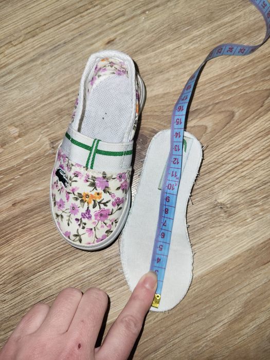 Взуття , Босоніжки, мокасини,сандалі 21,22,23 р. Мокасіни, босоніжки