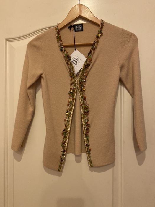 Кашемировая кофта кардиган с вышивкой бисер