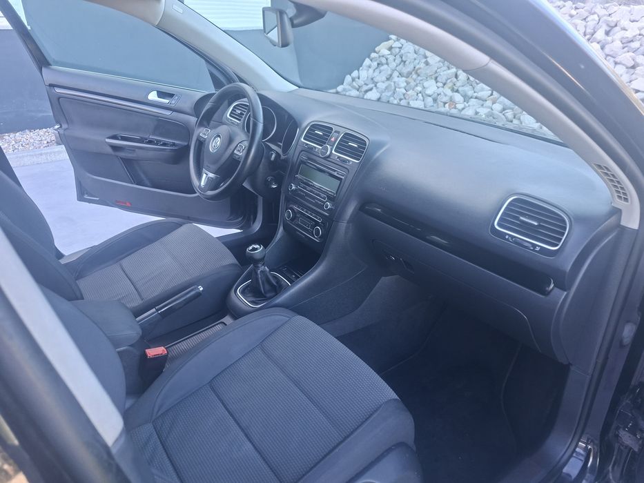 VW golf Vl 1.6tdi  (muito nova)