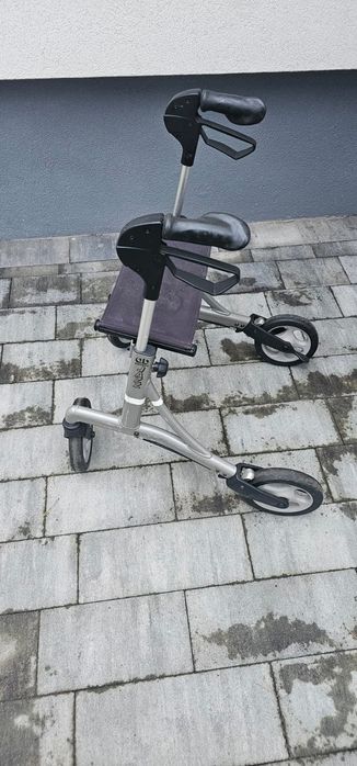 Balkonik chodzik rehabilitacyjny czterokołowy