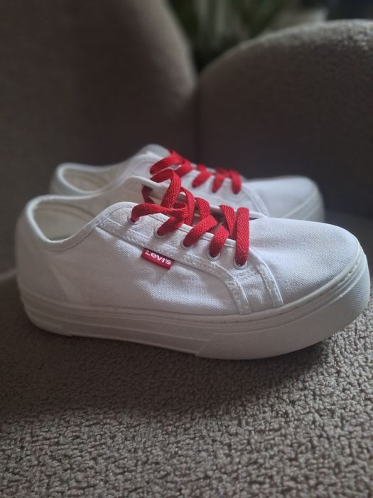 Levi's   białe trampki