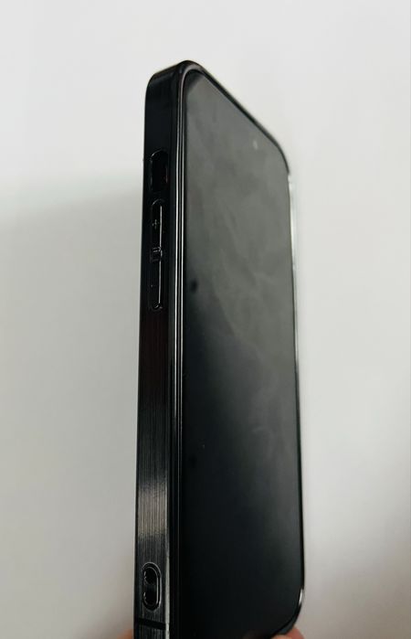 чохол синій для iphone 15, б/у