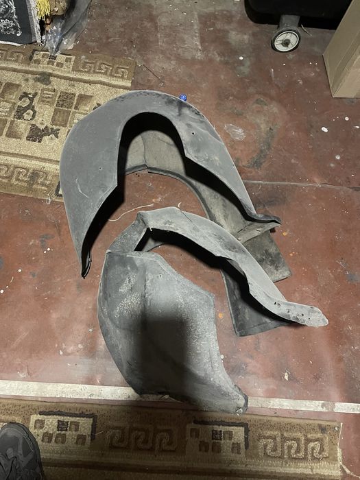 Два підкрилка Ваз 2101-2105