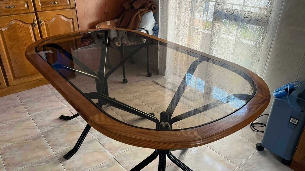 Black Glass Table