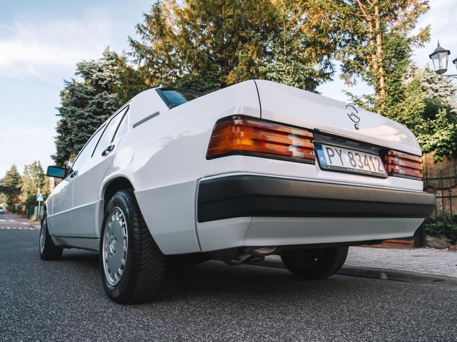 Mercedes-Benz W201 (190) Stan jak nowy-Igla, oryginalny przebieg , bezwypadkowy, automat