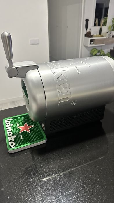 The Sub Maquina de Cerveja Heineken