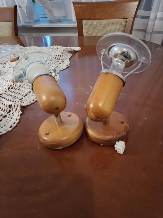 2 lampy kinkiety z żarówkami drewno olcha