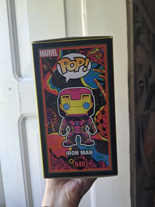 Funko pop 649 Iron Man special edition