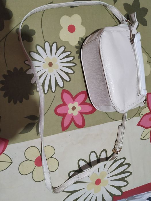 Сумочка женская состояние новой