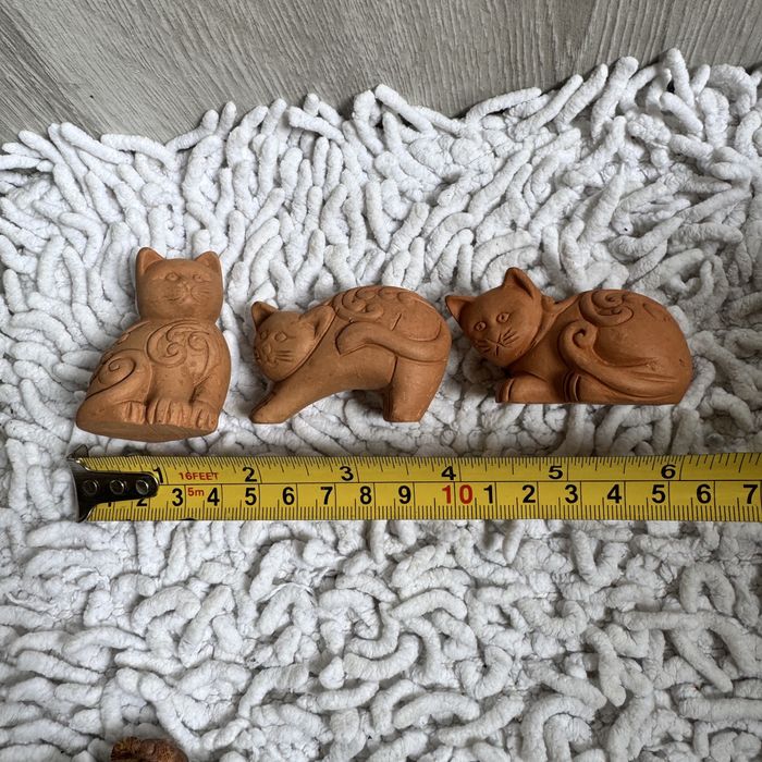 Ceramiczne figurki kotki